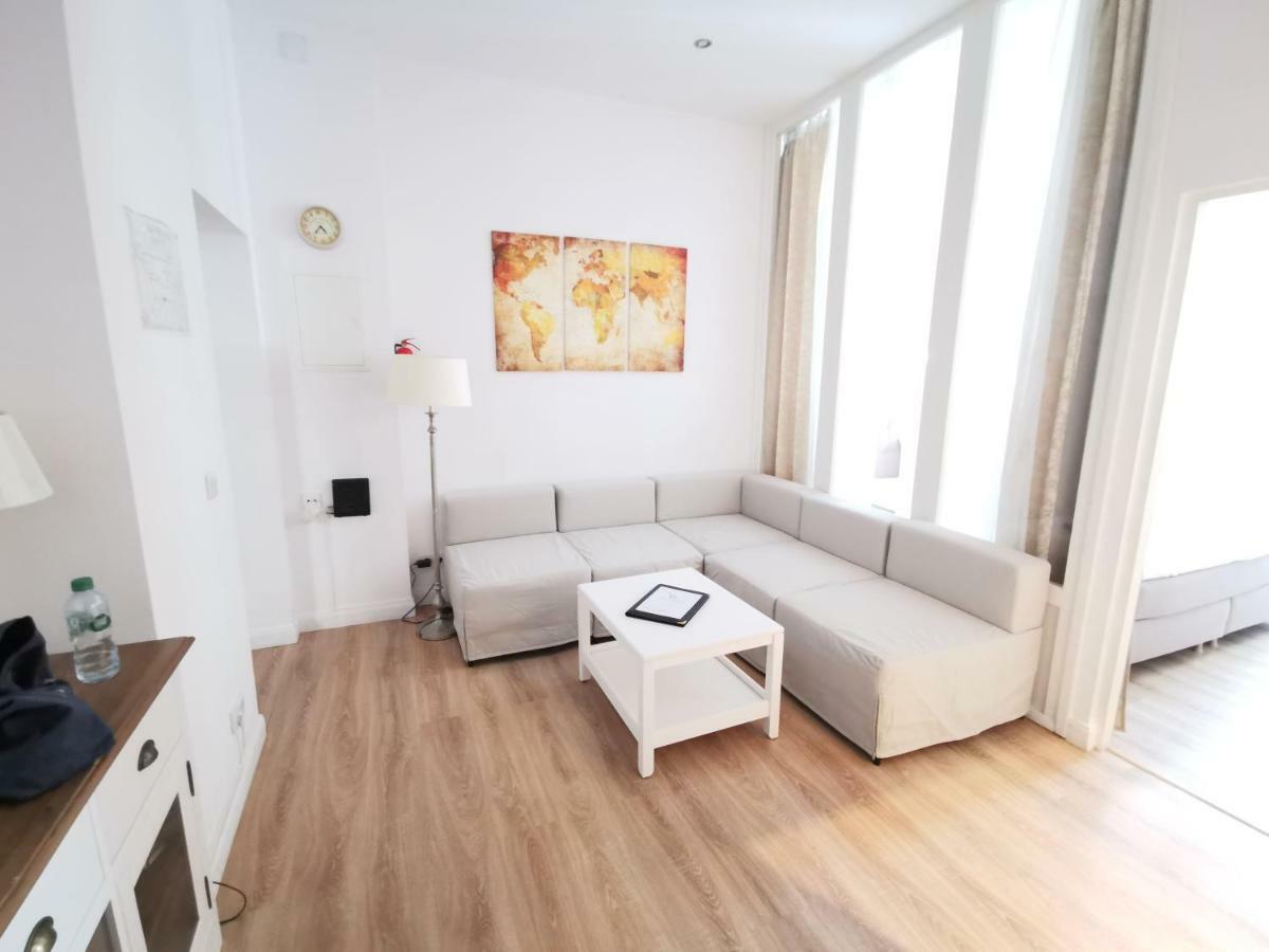 Fritz By Rockchair Apartments L Superhost Status L 3 Bedrooms Boxspringbeds 2 Bathrooms 2 Kitchen - Cozy Family & Business Flair Welcomes You! Berlin Exterior photo